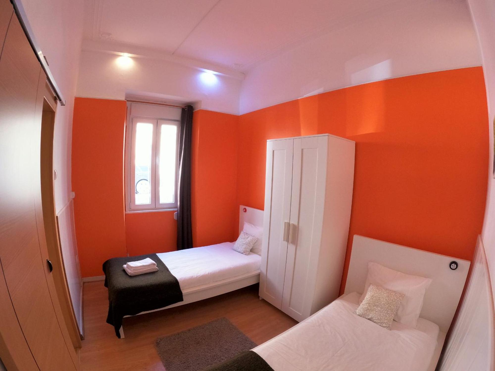 Lisbon T2 Apartment In Typical Villa In Sapadores Lisbon Exterior photo