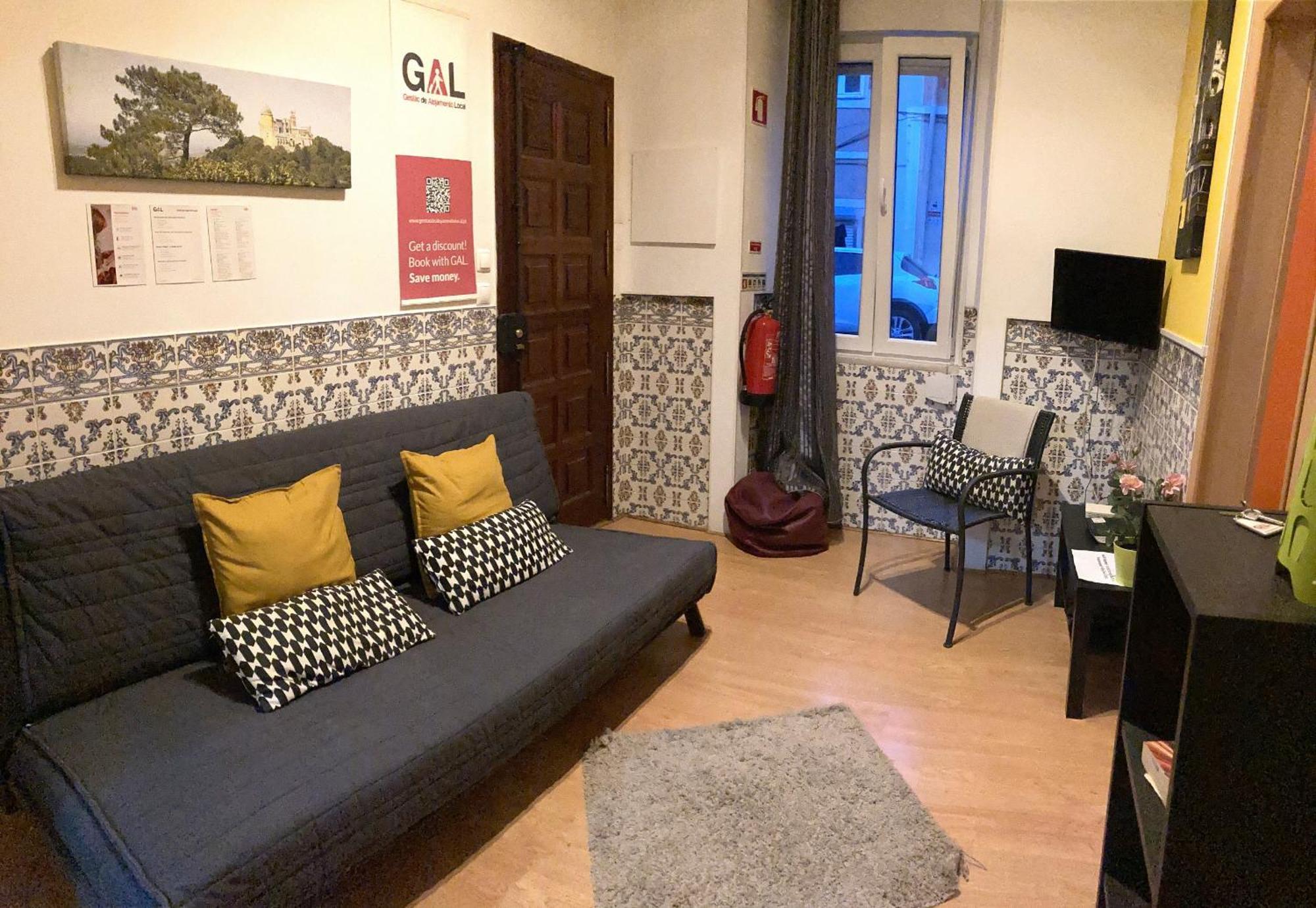 Lisbon T2 Apartment In Typical Villa In Sapadores Lisbon Exterior photo